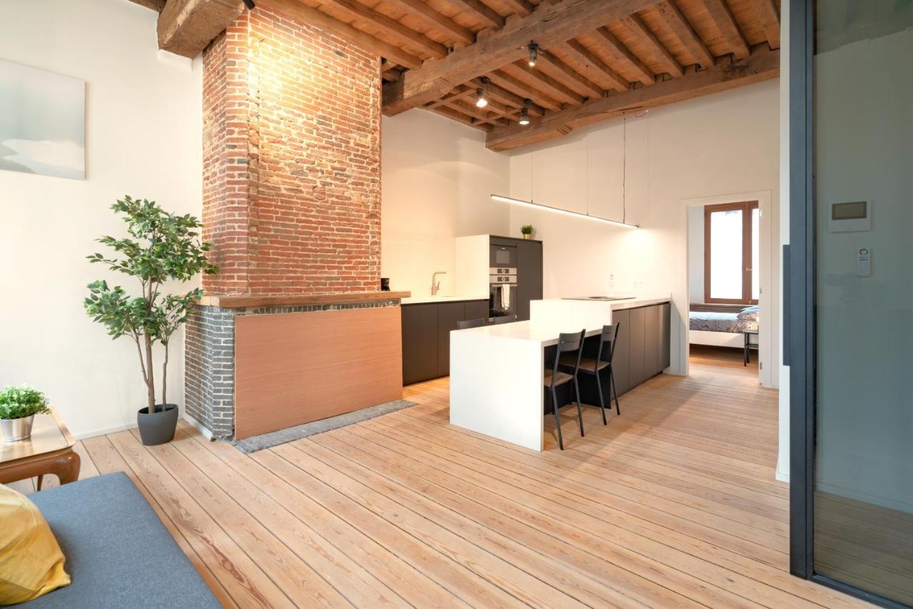 The Hendrik Square Residence Antwerp Exterior photo